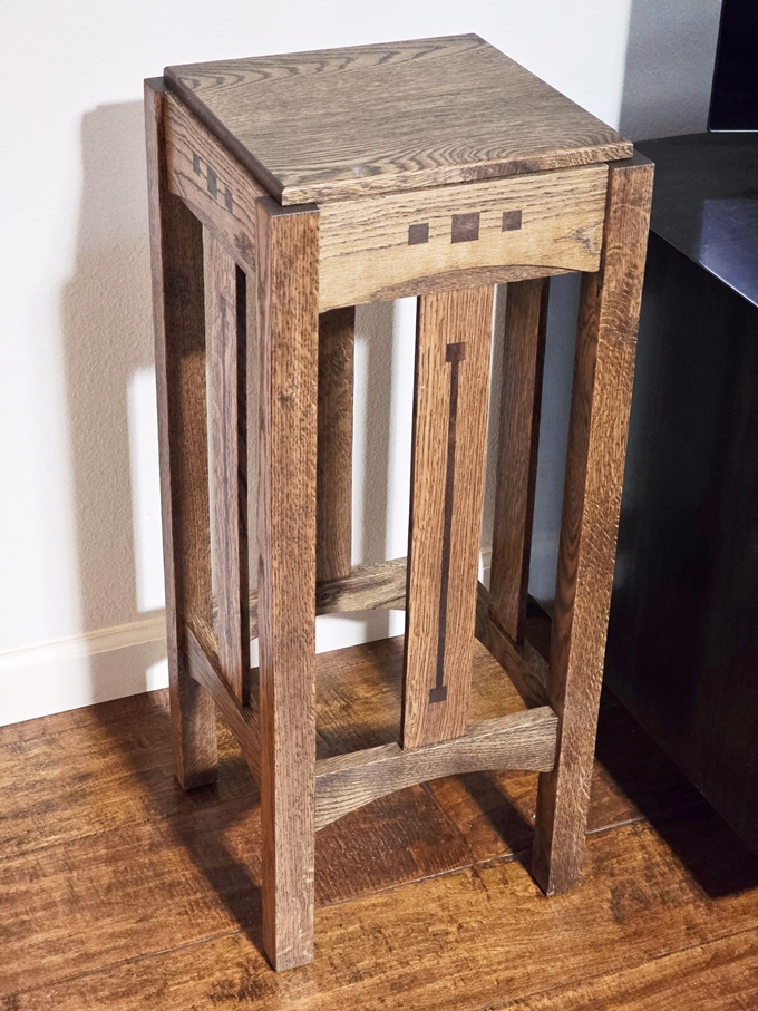 Front Side View of the Fern Stand