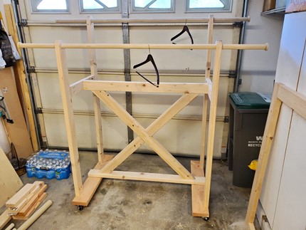 Bob Penoyer's 2-by-4 Clothes Rack Woodworking Project Page